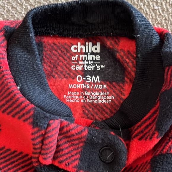 Carter’s Christmas Onesie - Picture 4 of 5